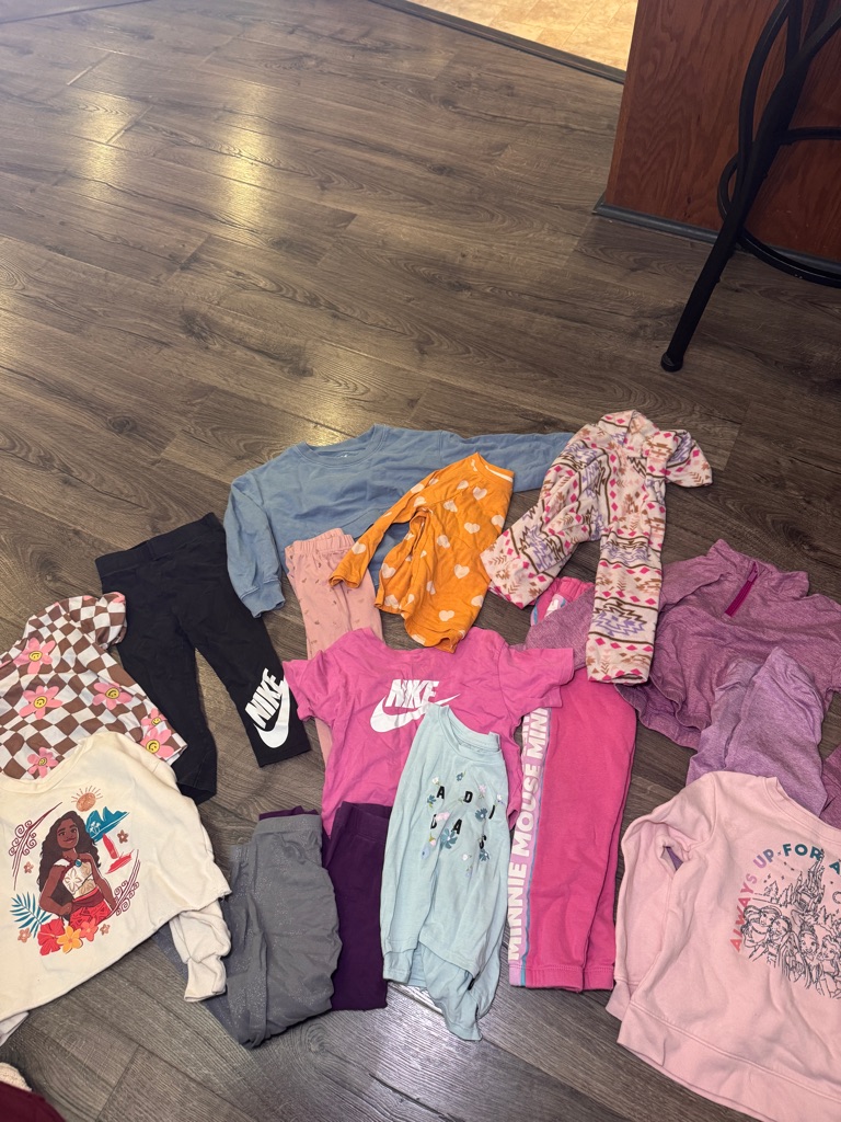 Mixed Girls Clothing Lot With Nike And Other Name Brands